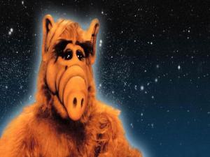 80'lerin efsanevi dizisi Alf ekranlara dönüyor